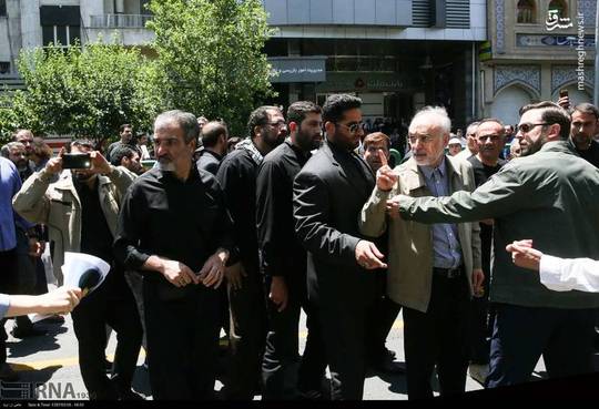 عصبانیت علی اکبر صالحی در واکنش به شعارهای تفرقه افکنانه چند نفر و حاشیه سازی در راهپیمایی بزرگ روز قدس

