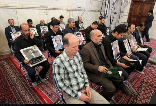  نخستین سالگرد شهدای حادثه تروریستی مجلس شورای اسلامی با حضور علی لاریجانی رییس مجلس شورای اسلامی ، مقامات لشگری و کشوری و اقشار مختلف مردم در مسجد و مدرسه عالی شهید مطهری برگزار شد. 