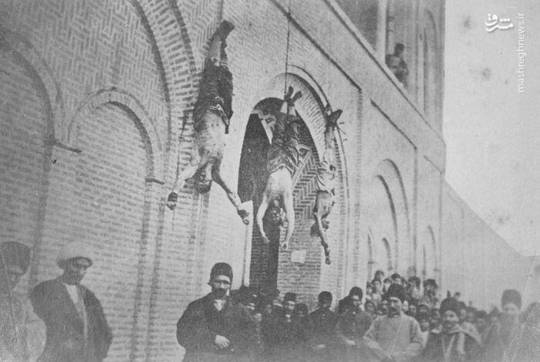 تصویری کمتردیده شده از آویختن مجرمان بر دیوارهای شهر تهران در دوره قاجار
