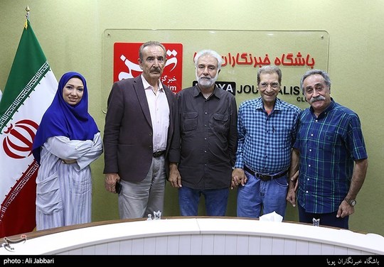 مراسم تجلیل از هنرمندان برنامه رادیویی صبح جمعه با شما در باشگاه خبرنگاران پویا خبرگزاری تسنیم برگزار شد.