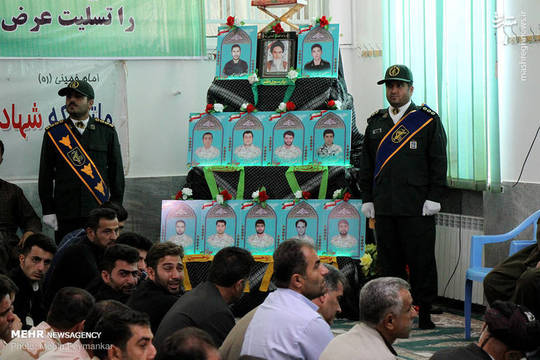 مراسم گرامیداشت شهدای حادثه تروریستی مریوان با حضور استاندار کردستان و نماینده ولی فقیه در استان و مردم داغدار مریوان برگزار شد.