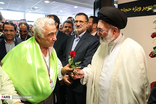 مراسم بدرقه اولین گروه زائران حج تمتع سال ۹۷، با حضور حجت‌الاسلام سیدعلی قاضی عسکر نماینده ولی فقیه در امور حج و زیارت و حمید محمدی رئیس سازمان حج و زیارت در فرودگاه امام خمینی (ره) برگزار شد.