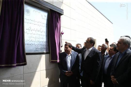 بیمارستان برکت شهید ستاری قرچک که با مشارکت وزارت بهداشت و بنیاد برکت وابسته به ستاد اجرایی فرمان حضرت امام(ره) ساخته و تجهیز شده است، به بهره برداری رسید.