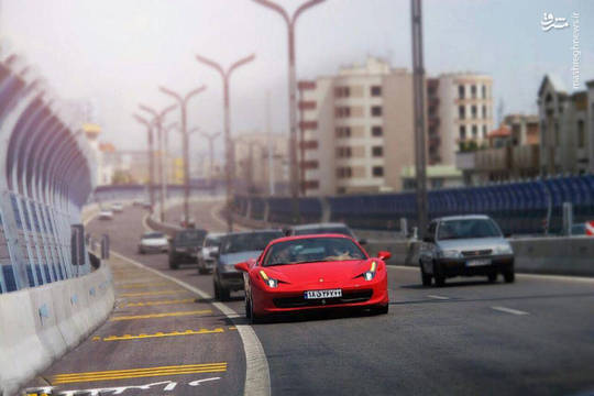 تنها خودروی 