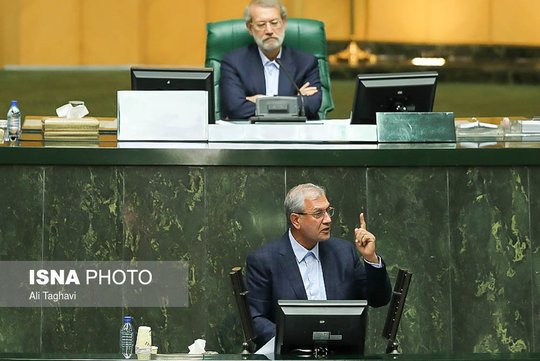 جلسه علنی مجلس شورای اسلامی با دستور کار استیضاح علی ربیعی وزیر تعاون ، کار و رفاه اجتماعی برگزار شد. در پایان این جلسه، وکلای ملت با ۱۲۹ رأی مثبت، ۱۱۱ رای منفی و ۳ رأی ممتنع از مجموع ۲۴۳ رأی مأخوذه، رأی اعتماد خود را از علی ربیعی پس گرفتند.
