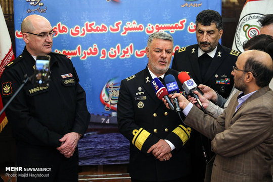   نشست خبری دومین کمیسیون مشترک همکاری های نظامی جمهوری اسلامی ایران و فدراسیون روسی با حضور دریادار حسین خانزادی فرمانده نیروی دریایی ارتش و ژنرال اوسیپوف معاون رئیس ستادکل نیروهای مسلح روسیه در ستاد نیروی دریایی ارتش برگزار شد.
