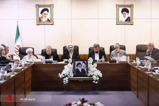 مجمع تشخیص مصلحت نظام به ریاست آملی لاریجانی