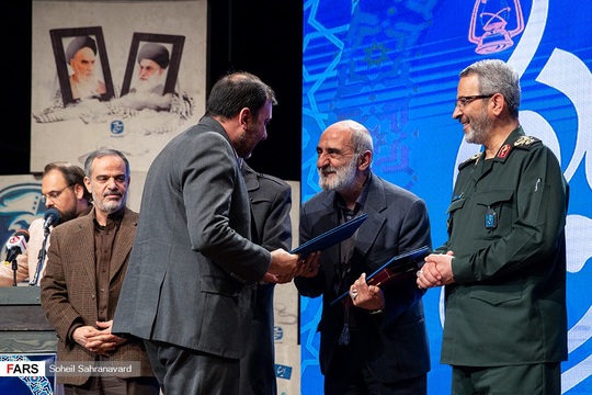 مراسم اختتامیه چهارمین جشنواره رسانه ای ابوذر با حضور «غلامحسین غیب‌پرور» رئیس سازمان بسیج مستضعفین در سالن سوره حوزه هنری برگزار شد. در این مراسم از پیام تیرانداز مدیرعامل خبرگزاری فارس به دلیل نشر «خبر خوب» تقدیر شد.