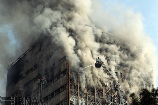 در ۳۰ دی ماه سال ۱۳۹۵ ساختمان اداری، تجاری پلاسکو تهران، دچار حریق شد و پس از حدود سه ساعت فرو ریخت. در این حادثه ۱۶ آتش نشان و چهار نفر از شهروندان جان خود را از دست دادند. پیکر ۱۶ آتش‌نشان شهید حادثه پلاسکو روز ۱۱ بهمن، پس از قرائت نماز در مصلای تهران، از خیابان مفتح تا شهید مطهری تشییع و در قطعه ۵۰ بهشت زهرا (س) به خاک سپرده شد.
