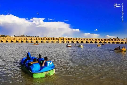  حال خوش اصفهانی‌ها با زاینده رود
