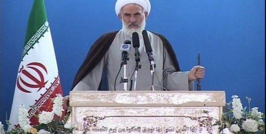 آیت‌الله عباسعلی سلیمانی، امام جمعه زاهدان، در خطبه‌های نماز جمعه از مردم سیستان و بلوچستان خداحافظی کرد و علت آن را تفکر زیبای مقام معظم رهبری مبنی بر جوان‌گرایی عنوان کرد.
