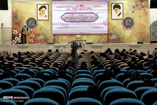 گردهمایی مبلغان جامعة الزهرا سلام الله علیها در آستانه ماه مبارک رمضان با حضور حجت‌الاسلام والمسلمین محمد قمی رئیس سازمان تبلیغات اسلامی در این مرکز حوزوی در قم برگزار شد.