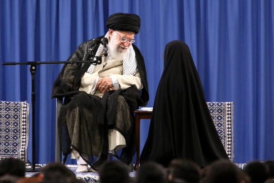 دیدار جمعی از دانشجویان با رهبر انقلاب