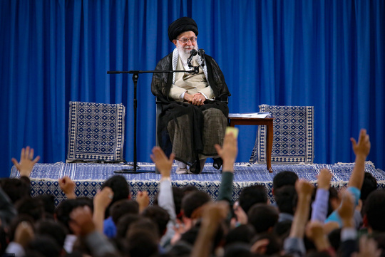 دیدار جمعی از دانشجویان با رهبر انقلاب