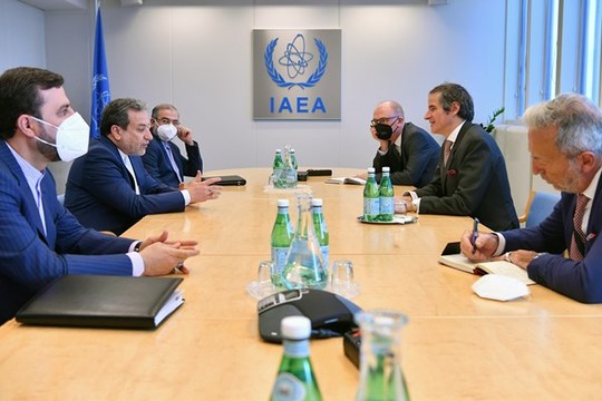 دیدار عراقچی با رافائل گروسی مدیرکل آژانس بین‌المللی انرژی اتمی