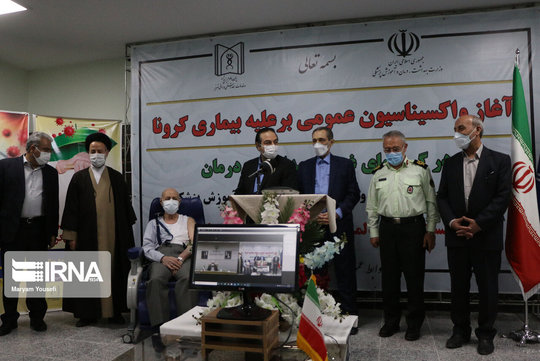 آغاز واکسیناسیون عمومی علیه کرونا در کشور با دربرگیری سالمندان بالای ۸۰ سال که به صورت پایلوت در تبریز آغاز شد