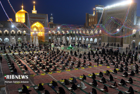 آئین ترتیل‌خوانی قرآن کریم در حرم مطهر رضوی