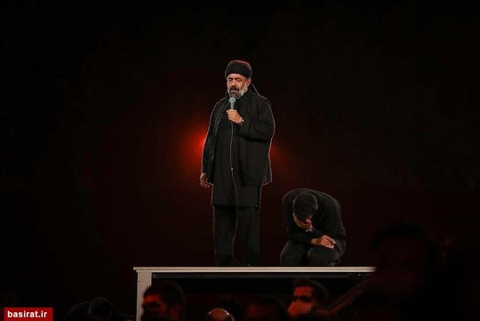 مراسم چهارپایه‌خوانی حاج محمود کریمی در پادگان ۰۶ ارتش در شب دوم محرم