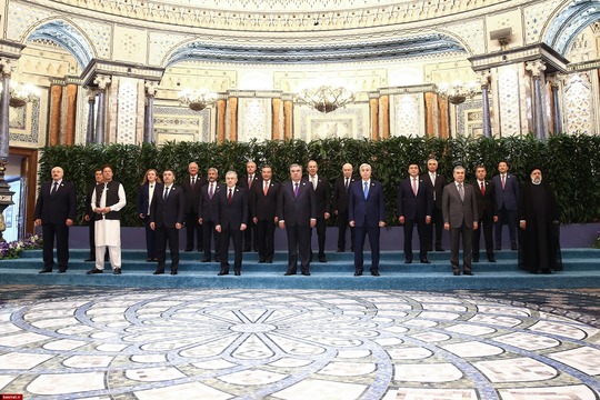 حضور آیت الله رئیسی در بیست و یکمین اجلاس سران سازمان همکاری شانگهای
