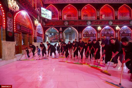 شستشو و فرش کردن حرم مطهر حضرت ابالفضل العباس (ع)