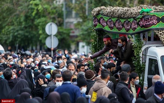  تشییع پیکر مطهر شهیده «فاطمه اسدی» که پس از ۳۷ سال، در کردستان تفحص شد