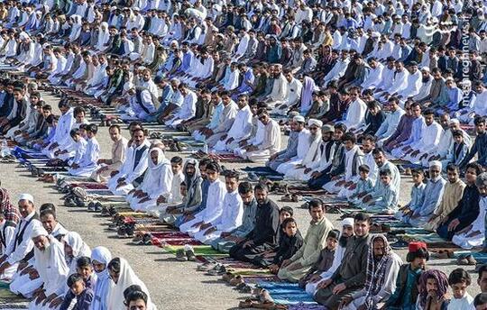 اقامه نماز عید قربان در زاهدان