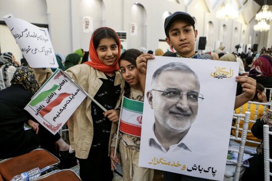 نشست انتخاباتی «علیرضا زاکانی» با اصناف و کارگران