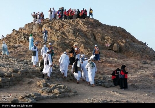 زیارت دوره زائران در مدینه منوره