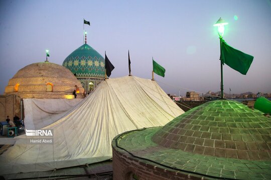 برپایی خیمه عزاداری محرم در امامزاده موسی مبرقع(ع)