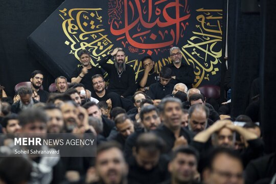عزاداری شب هشتم محرم در هیئت احرار الحسین (ع)