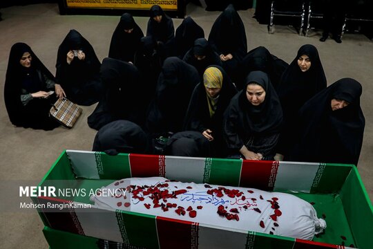 وداع با پیکر مطهر شهید مهرداد حیدری در معراج شهدای تهران