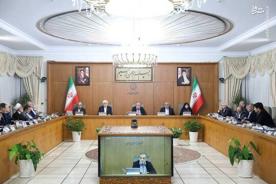 جلسه هیئت دولت امروز یکشنبه ۱۵مهر ۱۴۰۳ با حضور مسعود پزشکیان رئیس جمهور در نهاد ریاست جمهوری برگزار شد.