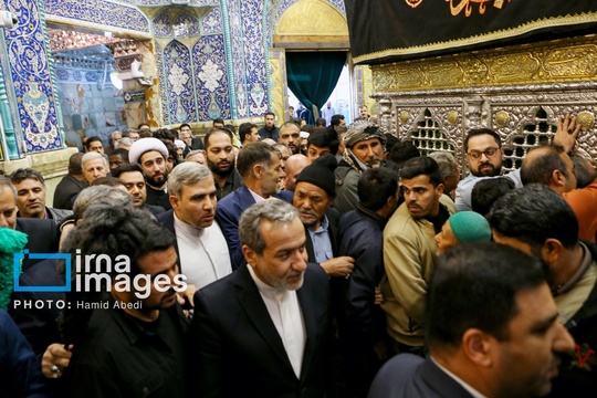 «سید عباس عراقچی» وزیر امور خارجه، جمعه (۹ آذر ۱۴۰۳) در جریان سفر به شهر قم با علما، مراجع و آیات عظام حوزه علمیه قم دیدار و گفتگو کرد.