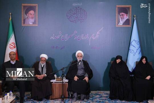 حجت‌الاسلام والمسلمین محسنی اژه‌ای در نشست صمیمی با مادران و همسران شهدای استان کرمانشاه یاد و خاطره شهدا و جانبازان از بین رفتنی و فراموش‌شدنی نیست