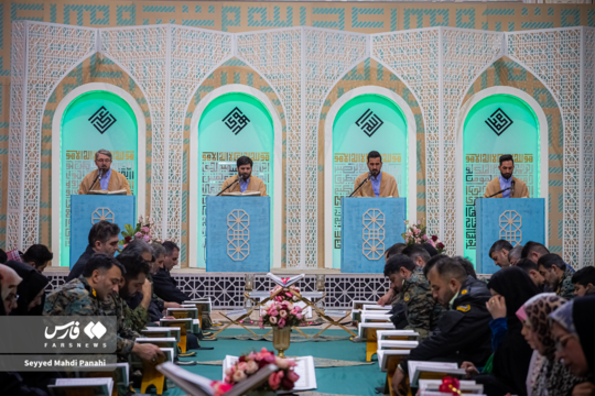 جزءخوانی قرآن کریم در مصلای اردبیل