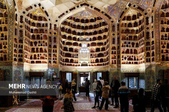 بقعه جهانی شیخ صفی‌الدین اردبیلی این روزها میزبان گردشگران نوروزی است