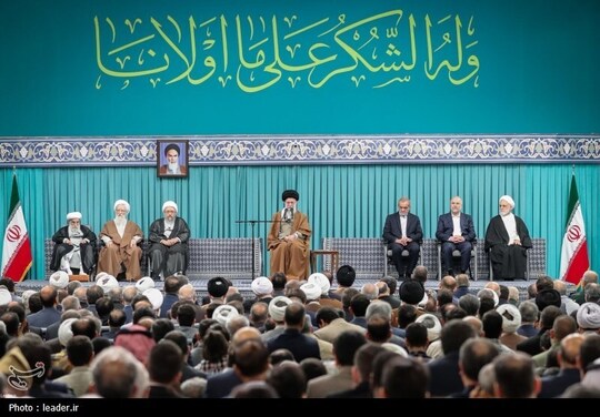 دیدار جمعی از مسئولان و سفرای کشورهای اسلامی با رهبرمعظم انقلاب