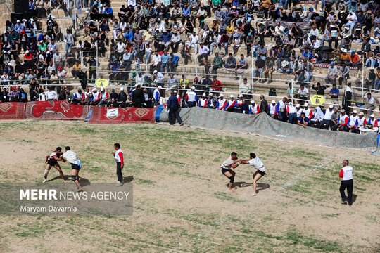 مسابقات کشتی باچوخه اسفراین، ظهر پنج شنبه ۱۴ فروردین در گود چشمه زینل خان اسفراین در استان خراسان شمالی برگزار شد
