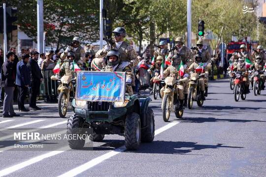 مراسم رژه «روز ارتش» جمهوری اسلامی ایران در سنندج