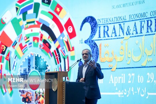 سخنرانی دکتر مسعود پزشکیان در سومین همایش همکاری‌های ایران و آفریقا