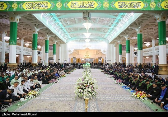 در نخستین روز ماه ذی‌القعده و همزمان با سالروز میلاد پرنور حضرت فاطمه معصومه(س)، آیین خطبه‌خوانی خادمان کریمه اهل‌بیت(ع) صبح امروز در شبستان امام خمینی(ره) حرم مطهر بانوی کرامت برگزار شد.
