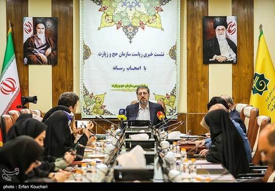 نشست خبری علیرضا بیات رییس سازمان حج و زیارت با اصحاب رسانه سه شنبه ۹ اردیبهشت ماه در این سازمان برگزار شد.