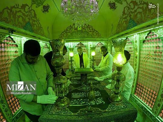 آیین غبارروبی ضریح مطهر آستان مقدس امامزاده صالح(ع)