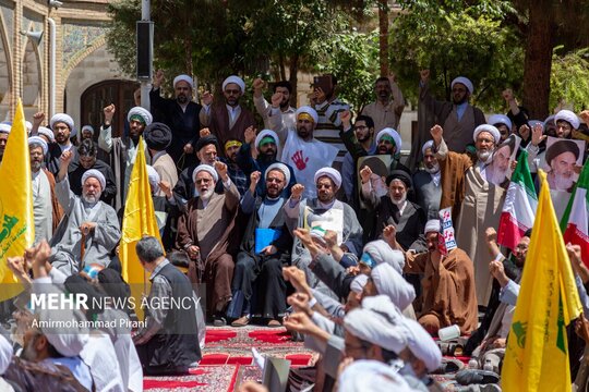 اجتماع حوزویان قم در حمایت از نیروهای مسلح کشور