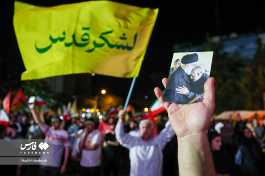 تجمع مردم تهران در اعتراض به تهدید ترامپ