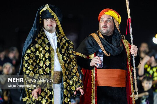 مراسم عزاداری و تعزیه‌خوانی سالار شهیدان حضرت اباعبدالله الحسین (ع) با اجرای جمعی از نوجوانان توان‌یاب و معلول یزدی و حضور پرشور مردم دارالعباده، در حسینیه تاریخی امیرچقماق یزد برگزار شد.