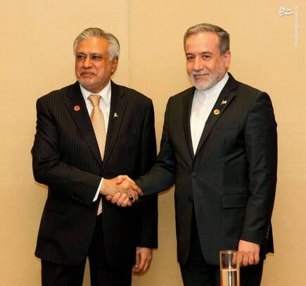 دیدار عباس عراقچی با وزیر خارجه پاکستان در حاشیه نشست وزرای خارجه سازمان همکاری شانگهای در چین