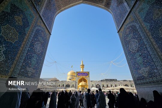 روز میلاد امام حسن عسکری(ع) در حرم امام رضا(ع)