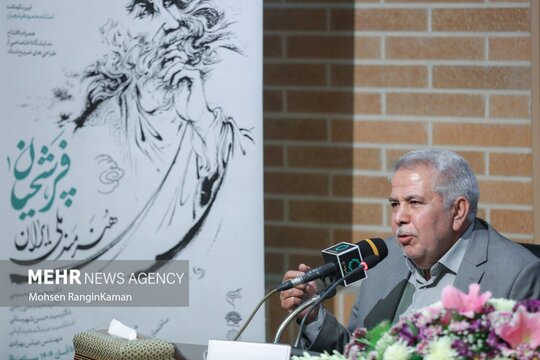 آئین نکوداشت محمود فرشچیان همراه با افتتاح نمایشگاه اختصاصی از طراحی‌های این هنرمند فقید در فرهنگستان هنر برگزار شد.