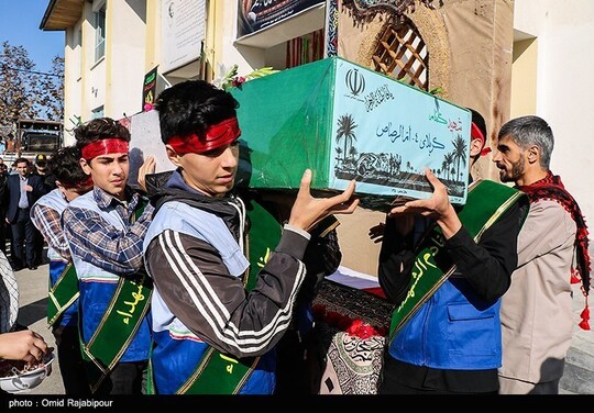 مراسم وداع با پیکر شهید گمنام در مدرسه شهید محمدحسینی کلاچای و مزار مطهر امامزادگان ماچیان بخش کلاچای با حضور جمعی از مسئولان،خانواده های معظم شهدا و اقشار مختلف مردم برگزار شد